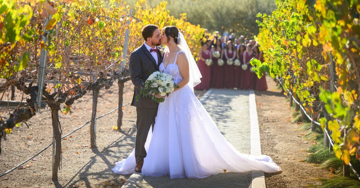 Why Food & Wine Lovers Are Choosing Vineyard Wedding Venues