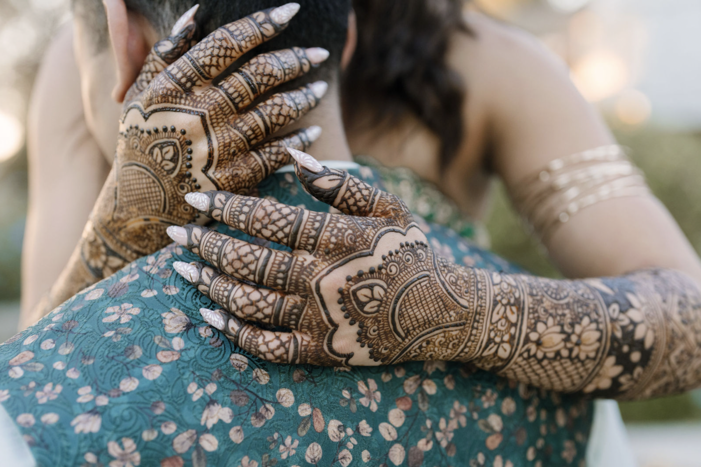 12 Best Wedding Traditions From Around the World