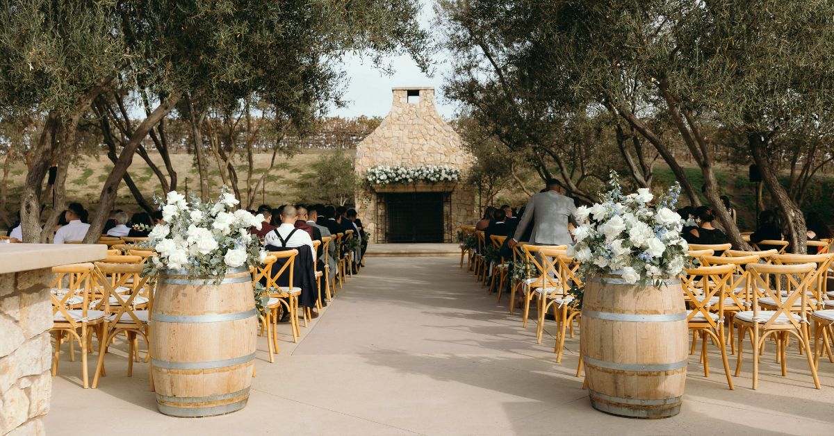 How To Plan an Unforgettable LGBTQ+ Wedding