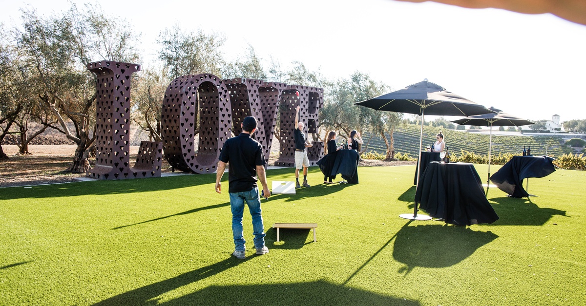 9 Tips To Make Your Fundraising Gala the Talk of the Town